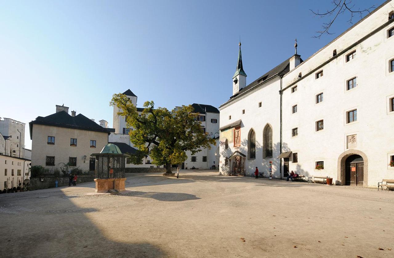 Haus Weidmannsheil - Wohnen Im Romantischen Forsthaus Werfen Exterior foto